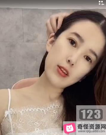 虎牙金主定制:顾奈万元超跑真情守护爸爸