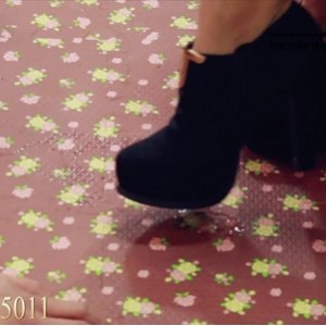 冥妃女主-脏鞋底口水羞辱，16分钟1280*720MP4