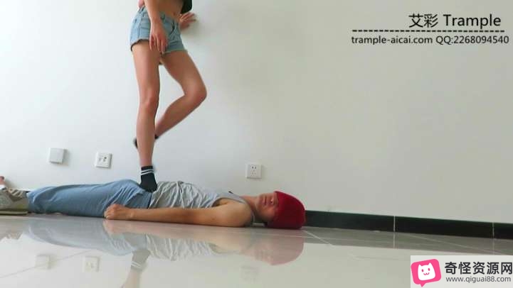 00后天使女主运动装踩全身11分钟高清视频