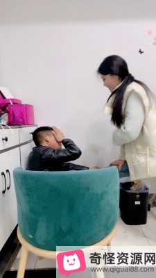 孤傲女帝:超暴力连环耳光,唐一菲主演,544*960画质,82分钟