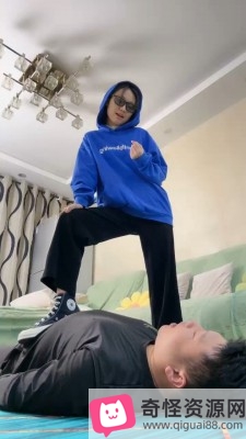 全体重踩踏转胯!艾莉帆布鞋白袜直播视频bf25784,544*960,47分钟