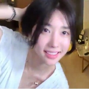 韩国整活资源火爆，约明星主播颜值美女爆火资源，女主颜值身材在贤妗7V-3.4G完整版，撞击不容错过