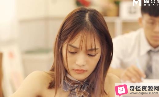 校园Y剧《麻豆校园》完结！女主单挑群挑，教室战斗考试摆摊母女，湾湾出品，十集30分钟以上，15位女主！