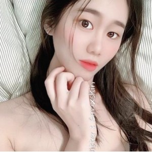 网红玩偶姐姐短片：甜声诱惑，画质清晰，新年快乐