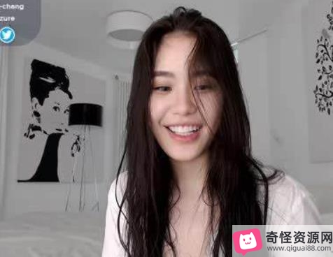 东南亚主播Li_Chang:OnlyFans美女浮力姬,清纯欧美风格,高人气美女闺蜜双倍享受