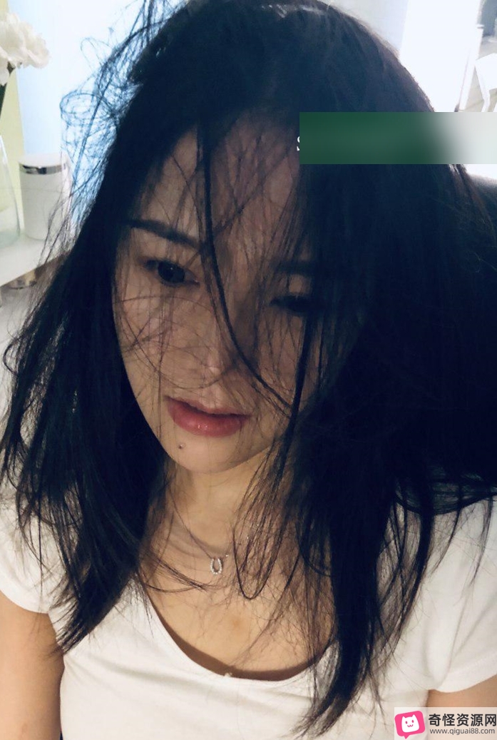 “特莱莎：最银推特女神，8.86g补，收藏百度”