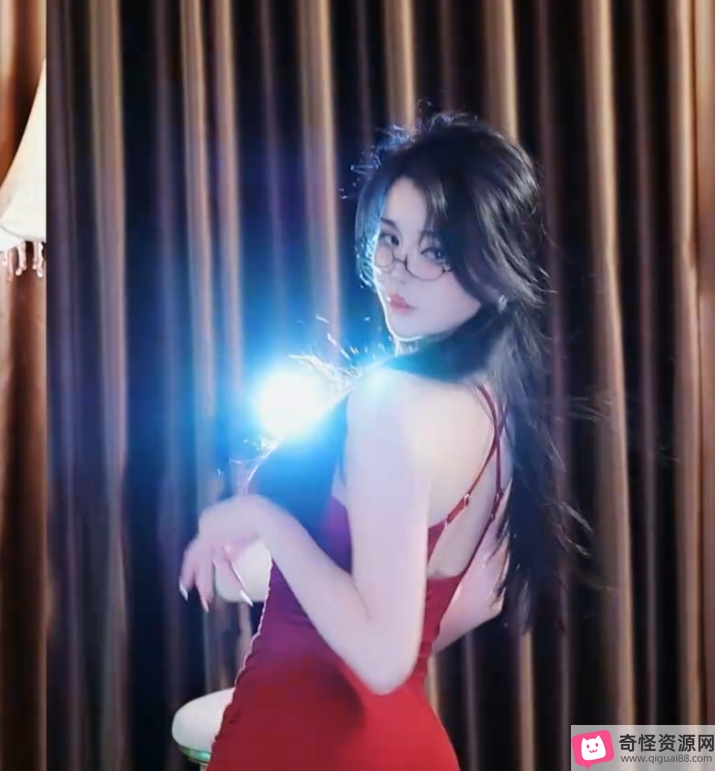 热舞直播王cc温凉，百度ED2K爆红，100v16g视频定制收藏大全