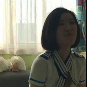 大长腿颜值大学生小雨带男友参观服装，13分钟视频揭秘压力释放秘诀