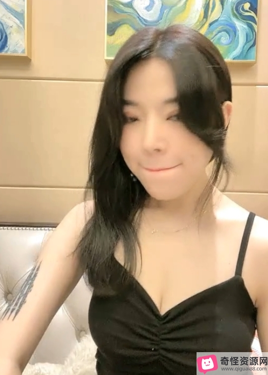 艺术小雅：大罩杯美腿主播，10.2G直播视频收藏