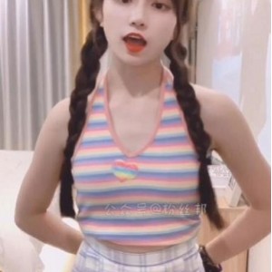 私人玩物虎牙精选不见星空最新合集2V1.2G，定制内容丰富