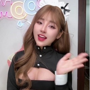 越南OF福利姬yuumeilyn最新合集11V8.4G，自拍资源大放送