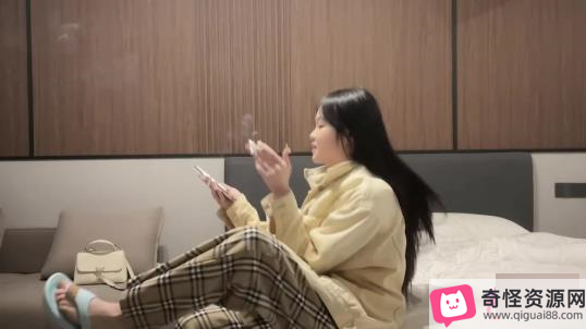 转载搬运百度盘互动合集建材王哥&欧阳克最新约妹2V1.33G，cos花腿自拍