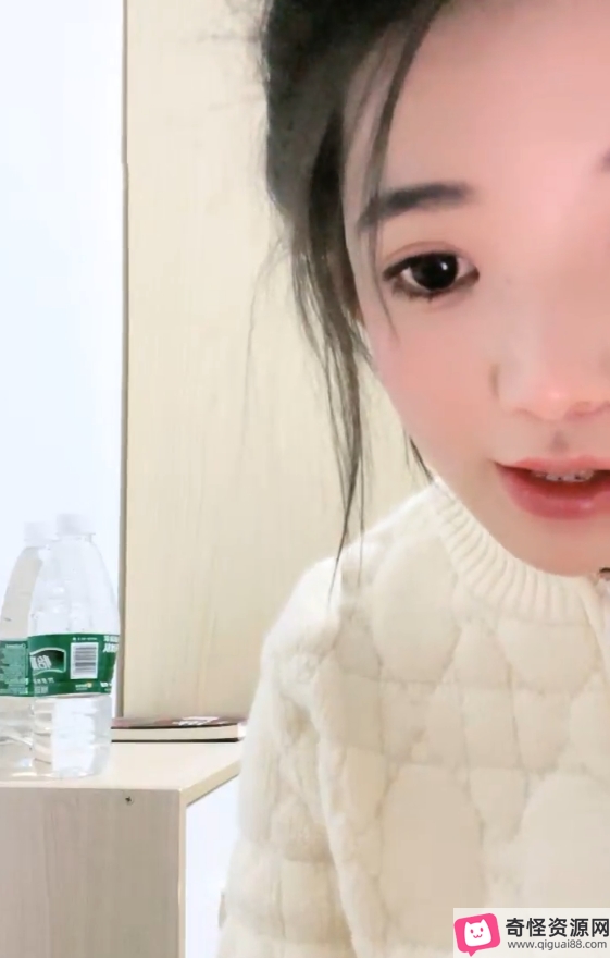 百度大二妹妹宿舍直播合集30部50.4G，学妹可爱迷人