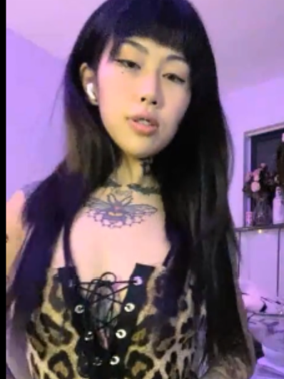 OF高乔尤美私拍视频70部7.3G大罩杯诱惑