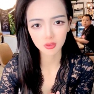 咖啡店实拍9V合集川流不息商场骚动精剪6.7G火爆身材