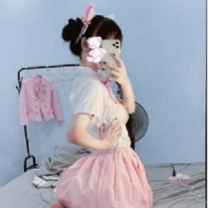 某推芊芊qianfff粉嫩罗莉4V308MB优质珍藏