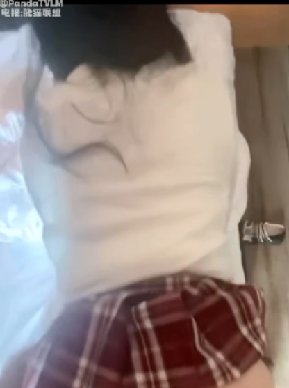 小浅同学双马尾私拍互动合集1V200M福利放送