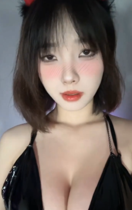 琳铛抖音超反差秘语微密合集100+套2.75G身材绝了