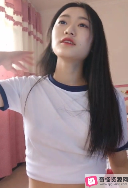 半糖蜜桃酱私房视频1v1.1G流汁珍藏