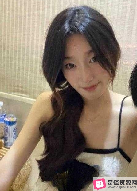 16.7G合集反差婊电报53部太劲爆了