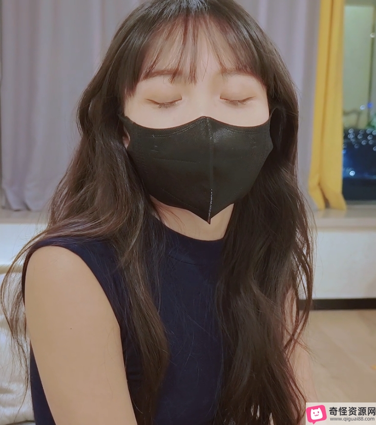 抖音爱玩熊熊私房视频15V21G太粉嫩了