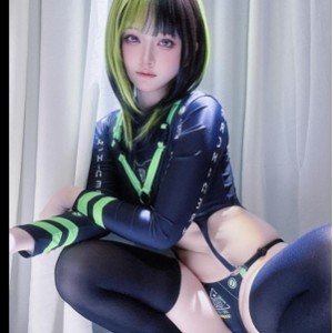 抖音爱玩熊熊私房视频15V21G太粉嫩了