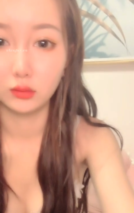 卿卿快手豪放沐浴合集19v1.34G珍藏版