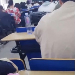 玲玲玩具实拍推特1GB1部太骚了