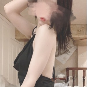 叫小黑推特福利合集100部6.83G诱人