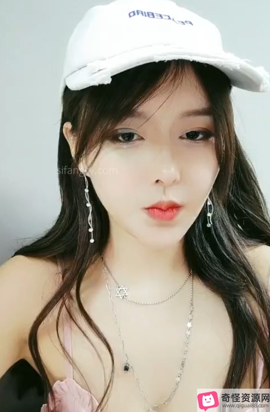 Arion蜜桃臀露脸合集pikpak271V99G火辣