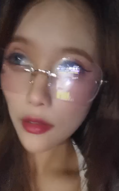 超上头361M某站眼镜美女互动视频1部
