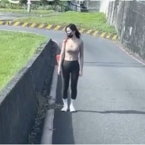 31G媚黑妻子户外互动不知名站子超会玩