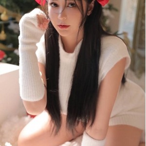 微博小王同学VIP私拍50G合集四月最新63万粉女神身材太顶