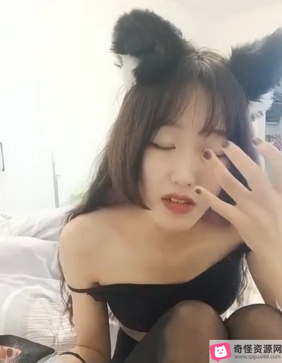 骨逗小奶敷敷私房合集33V21G这身材绝了