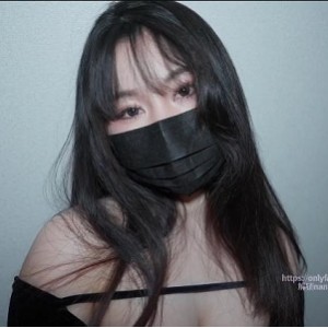 OnlyFans娜娜魅惑技术挑战1V660M身材火辣到爆