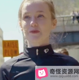 P站Emily纽约私密展示1部121M极致身材