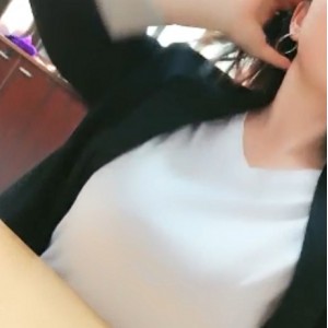 办公室H罩杯小秘书1V闪现秀421MB身材汹涌