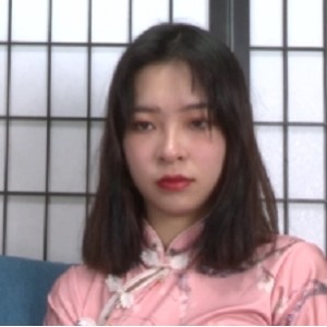 小鱼弄直播自拍1V1.33G甜美系尤物私下超大胆
